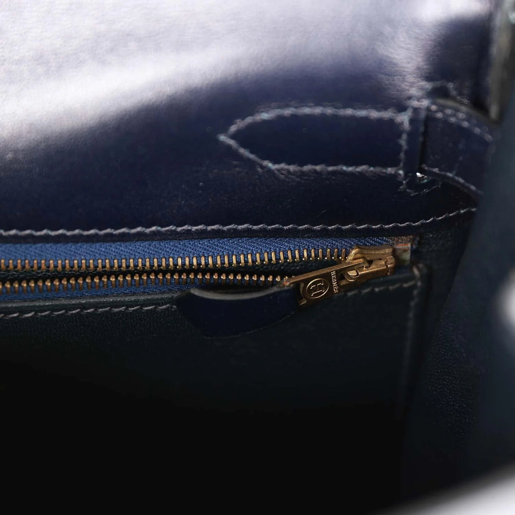 Vintage Navy Box Leather Bag with Gold Hardware O954490