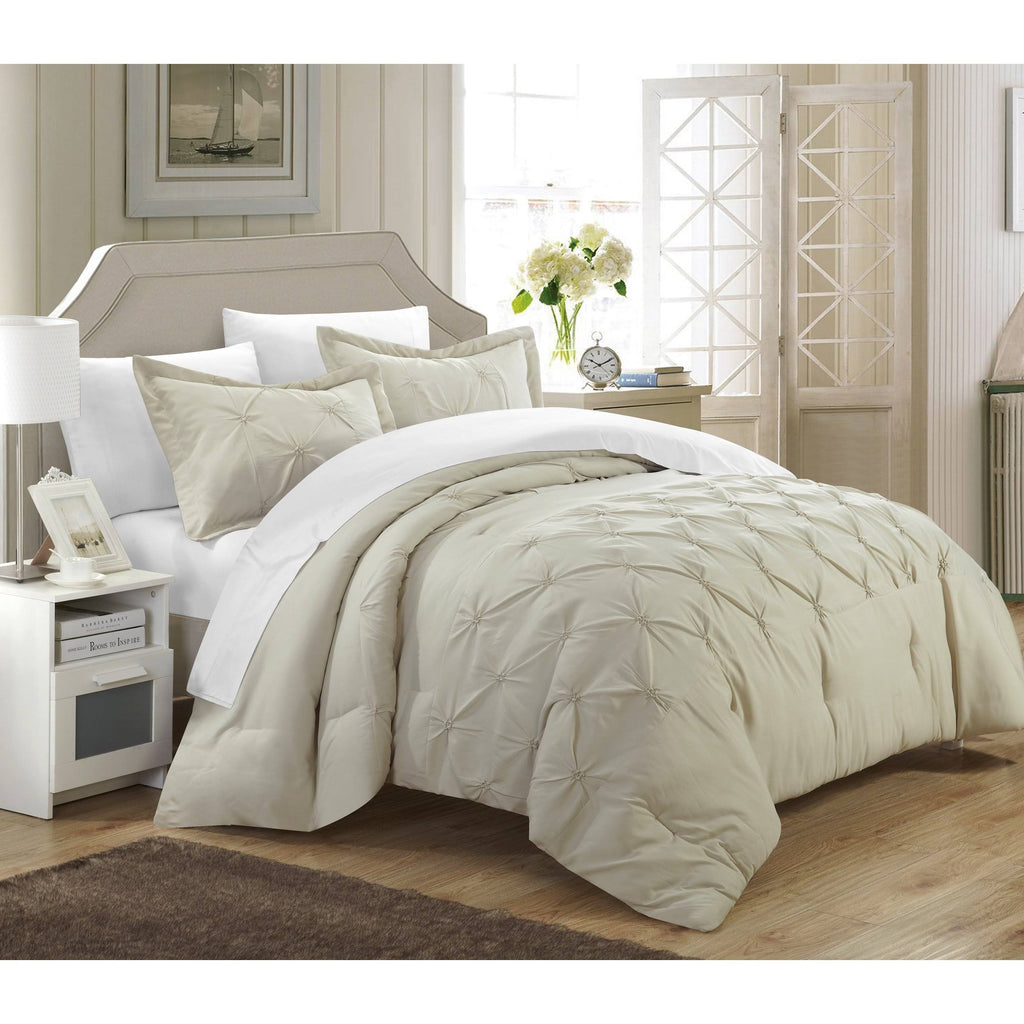 White Queen 3 Piece Pinch Pleat Duvet Cover Set G3672